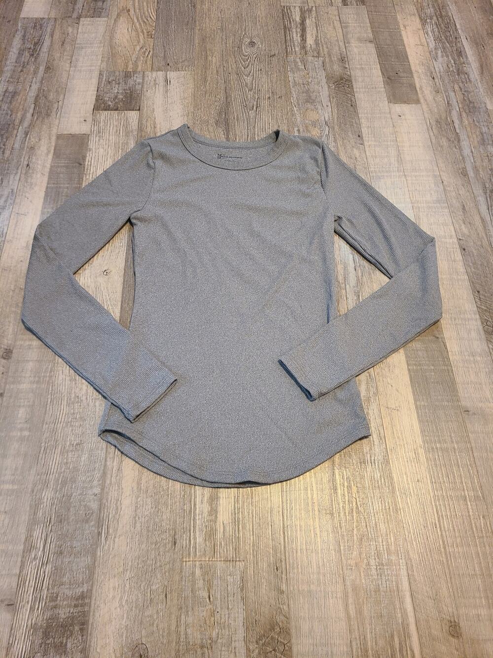 Nobo xs juniors long sleeve gray top